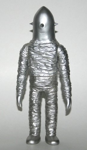 Pascagoula Alien figure by Marmit, produced by Marmit. Front view.