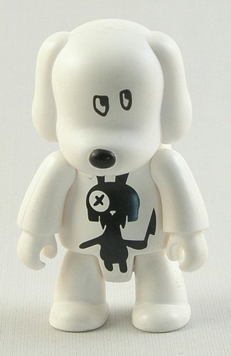 Radical Dog figure by Tacoz, produced by Toy2R. Front view.