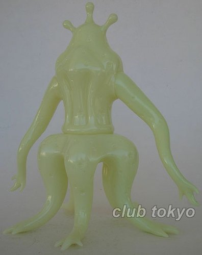 Dogora Unpainted Glow(Lucky Bag) figure by Yuji Nishimura, produced by M1Go. Front view.