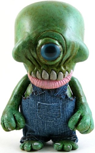 Redneck Alien Squadt figure by Motorbot. Front view.