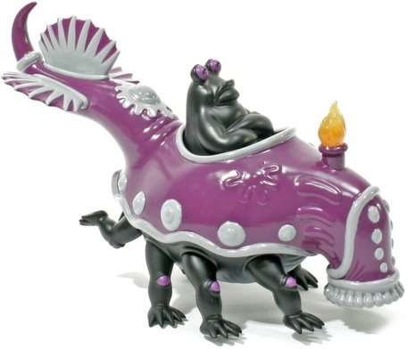 Mr. Bumper - Purple figure by Jim Woodring X Nathan Jurevicius, produced by Strangeco. Front view.