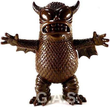 Greasebat - Blank Brown, G.A.S. Exclusive figure by Jeff Lamm, produced by Monster Worship. Front view.
