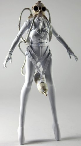 Supreme Nom Whitemother 3AA figure by Ashley Wood, produced by Threea. Front view.