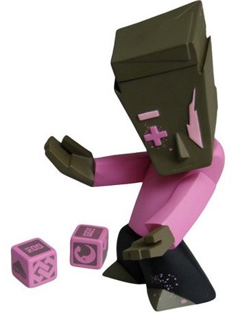 Aro  figure by Steph Cop, produced by Bonustoyz. Front view.
