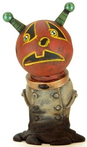 Manny figure by Leecifer. Front view.