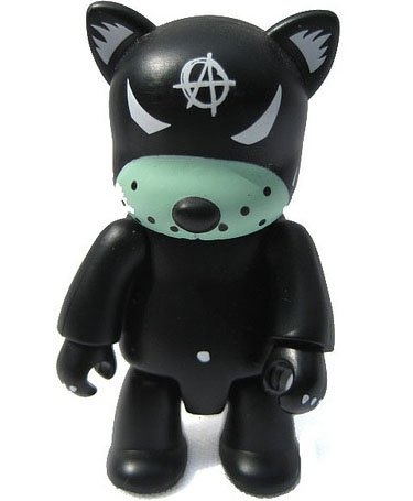Anarchy Qee figure by Frank Kozik, produced by Toy2R. Front view.