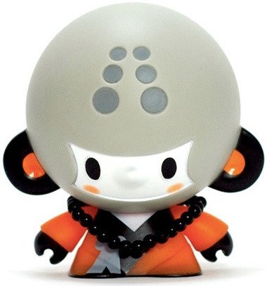 Baby Monk figure by Veggiesomething (James Liu), produced by Crazy Label. Front view.