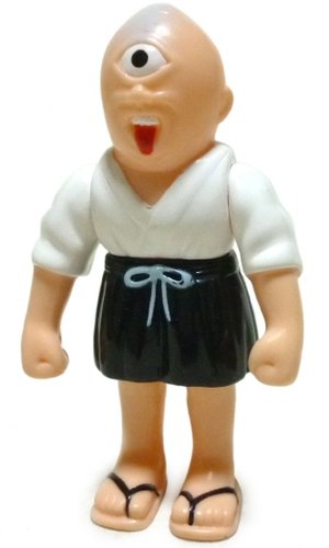 Hitotsume-kozou figure, produced by Tomy. Front view.