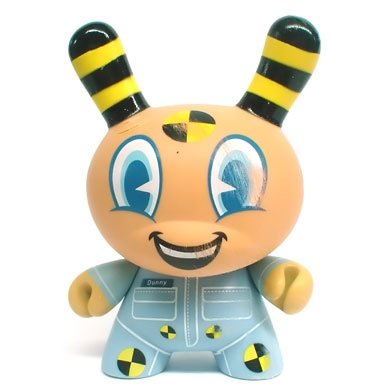 Crash Test Dunny figure by Tristan Eaton, produced by Kidrobot. Front view.