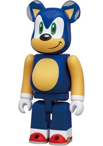 Sonic the Hedgehog 20th Anni - Hero Be@rbrick Series 23 figure by Sega, produced by Medicom Toy. Front view.