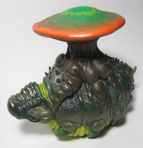 Igudoradon Cordyceps - Green figure by Minoru, produced by Monstock. Front view.