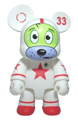 Nervous Cosmonaut Qee DKNY version (Letter K)  figure by Frank Kozik, produced by Toy2R. Front view.