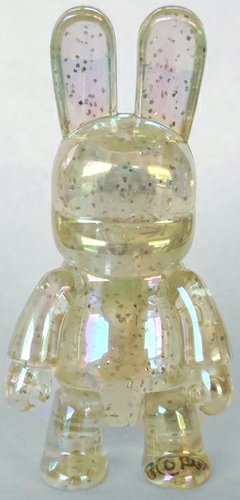 Metallic Bunee Qee - Clear Glitter figure, produced by Toy2R. Front view.