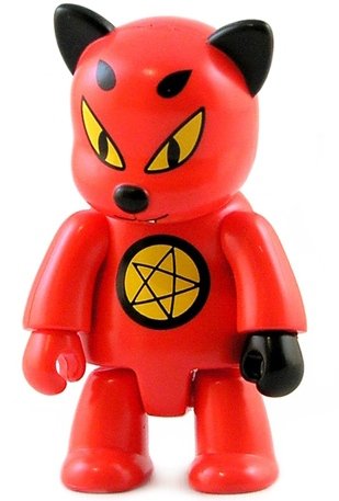 Devil Cat figure by Damien Gloneki & Sierra Jedicak, produced by Toy2R. Front view.