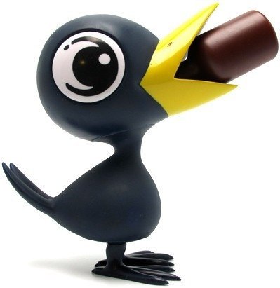 Drinky Crow figure by Tony Millionaire, produced by Dark Horse Deluxe. Front view.
