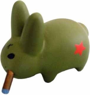 Smorkin Labbit Series 1 - Cubano (Chase) figure by Frank Kozik, produced by Kidrobot. Front view.