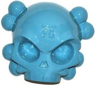 Candy Colored Skullhead - Aqua Blue  figure by Huck Gee, produced by Fully Visual. Front view.