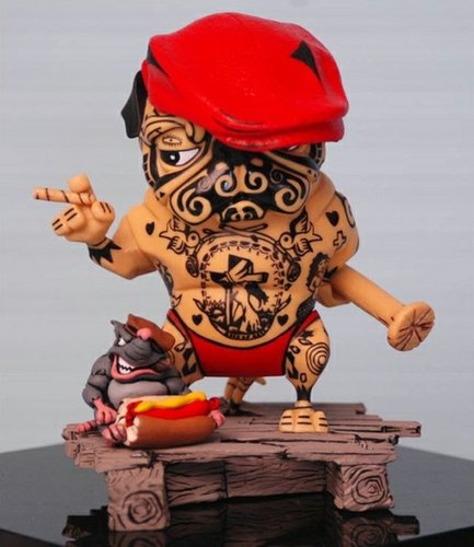 Pugzee - Sideshow Barker figure by Dave Cortes, produced by Inu Art. Front view.