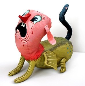 Wuss Chimera figure by Travis Lampe. Front view.
