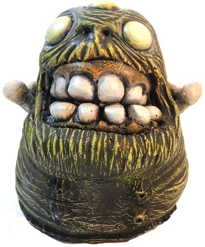 Stumple  figure by We Become Monsters (Chris Moore) . Front view.