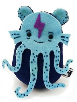 Cavey the Sea Wanderer figure by A Little Stranger. Front view.