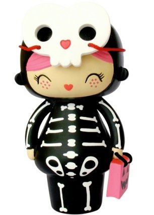 Spookie figure by Momiji, produced by Momiji. Front view.
