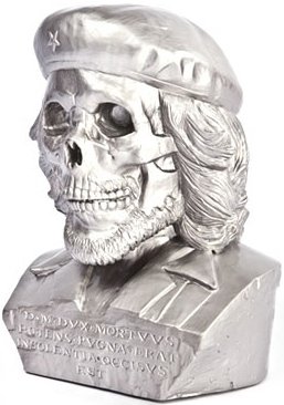 Dead Che Bust - Silver exclusive figure by Frank Kozik, produced by Ultraviolence. Front view.