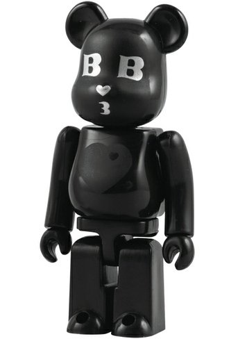 BABBI ♥ Be@rbrick 100% - Valentine 09 figure by Babbi, produced by Medicom Toy. Front view.