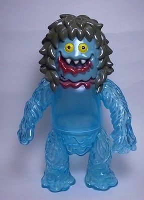 Hujilis Ghost figure by Le Merde, produced by Gargamel. Front view.