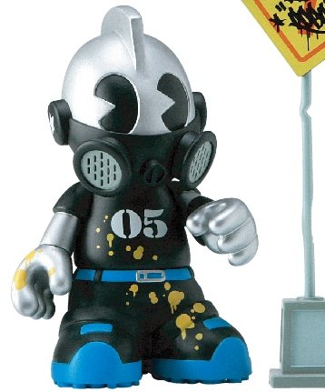 Kidrobot Mascot 05 - KidBomber (Shinjuku) figure by Tristan Eaton, produced by Kidrobot. Front view.