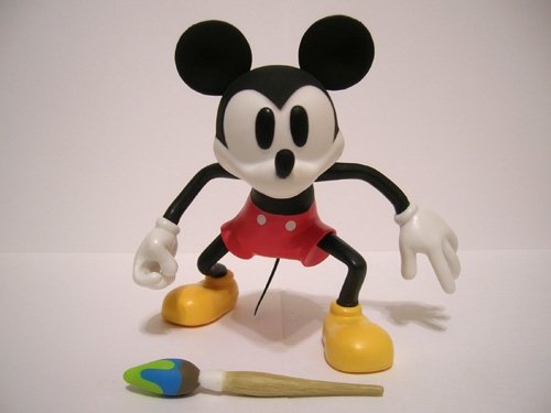 Epic Mickey Mouse figure, produced by Disney Mindstyle . Front view.
