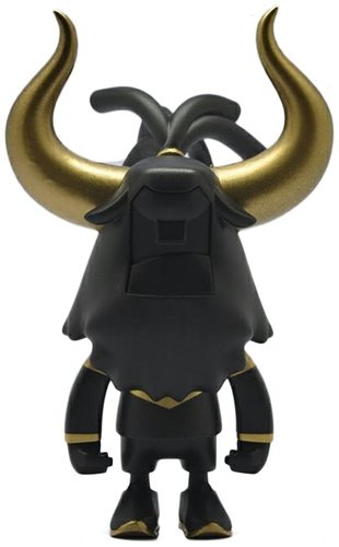 Mighty Baby Horn figure by Uptempo, produced by Hands In Factory. Front view.