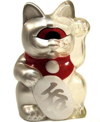 Mini Fortune Cat - Silver/Clear Split figure by Mori Katsura, produced by Realxhead. Front view.