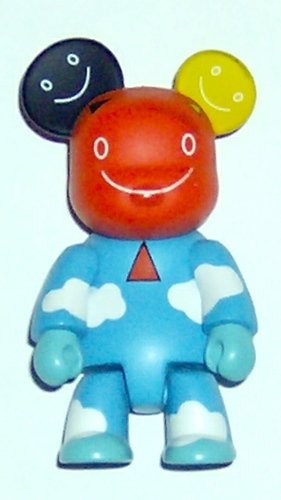 Ballon figure by Akihito Fujii, produced by Toy2R. Front view.