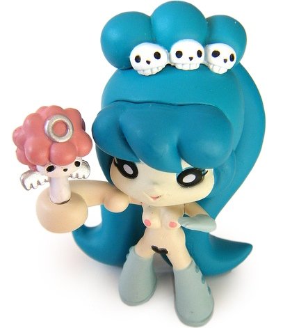 Yasue The Wresler figure by Junko Mizuno, produced by Kidrobot. Front view.