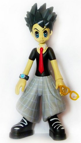 Eddie figure by Md Young @ Matteo De Longis, produced by Kaching Brands. Front view.