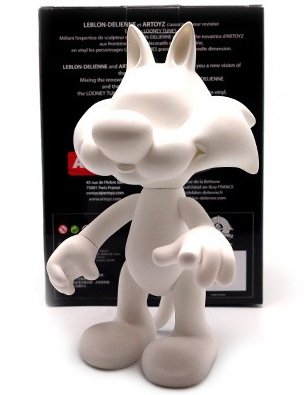 Sylvester - DIY figure by Artoyz Originals, produced by Artoyz Originals. Front view.
