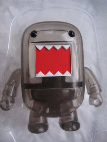 Domo Qee Clear Black - Target Exclusive figure by Dark Horse Comics, produced by Toy2R. Front view.