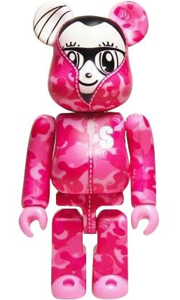 Stay Real Pink Camo Be@rbrick 100% figure by Stayreal, produced by Medicom Toy. Front view.