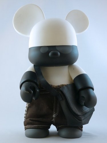 Mono Boy figure, produced by Toy2R. Front view.