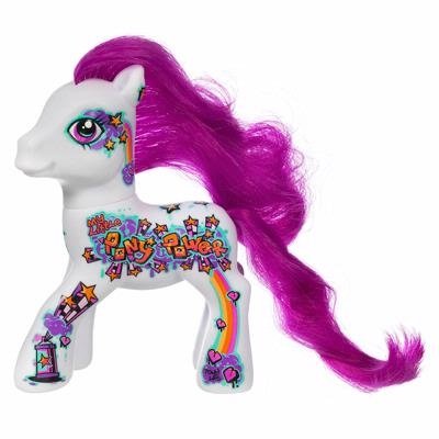 MY LITTLE PONY 2010 Edition figure, produced by Hasbro. Front view.