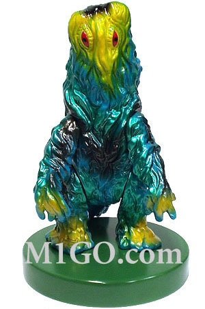 Hedorah figure by Yuji Nishimura, produced by M1Go. Front view.