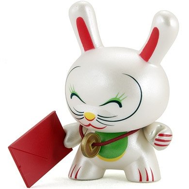 Fortune Cat figure by Mr. Shane Jessup, produced by Kidrobot. Front view.