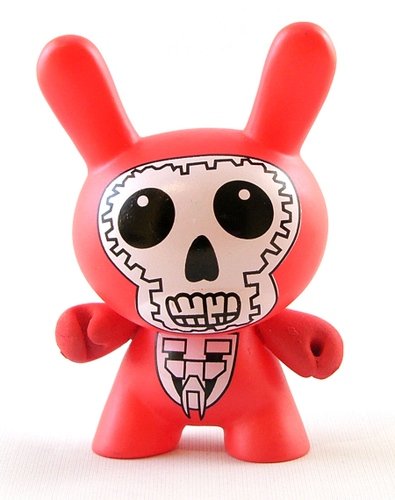 Bootleg Dunny Red figure, produced by Bootleg. Front view.