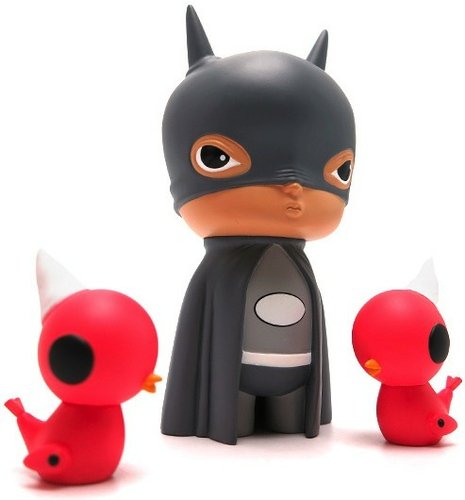 Oliver the Bat Boy figure by Kathie Olivas, produced by Artoyz Originals. Front view.