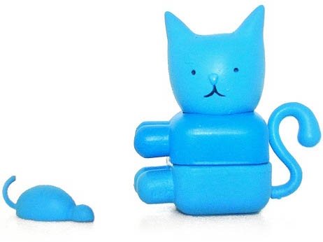 Mewpo figure by Unklbrand, produced by Unklbrand. Front view.