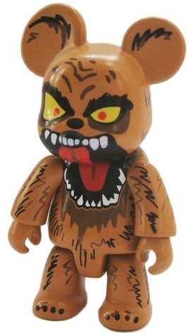 Grouchy Bear figure by Toygodd Aka Toyotter, produced by Toy2R. Front view.