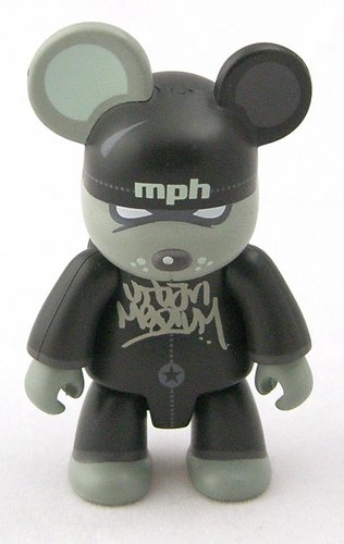 Mini Vandal Bear figure by Urban Medium, produced by Toy2R. Front view.