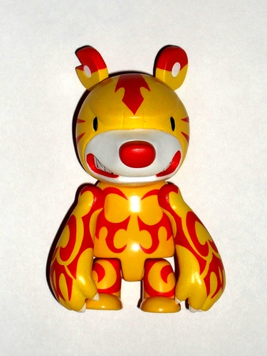 Knuckle Bear Qee "Yellow Tattoo"