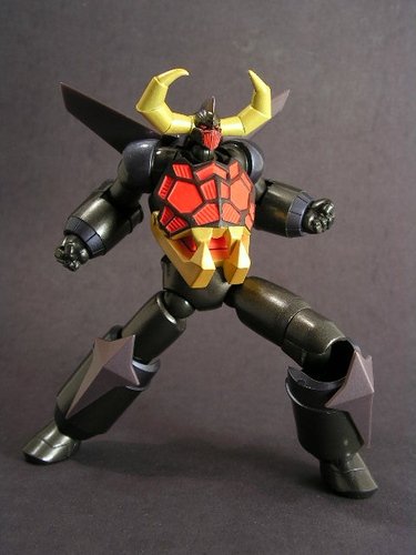 Gaiking Face Open Version figure by Katsuhisa Yamaguchi, produced by Kaiyodo. Front view.